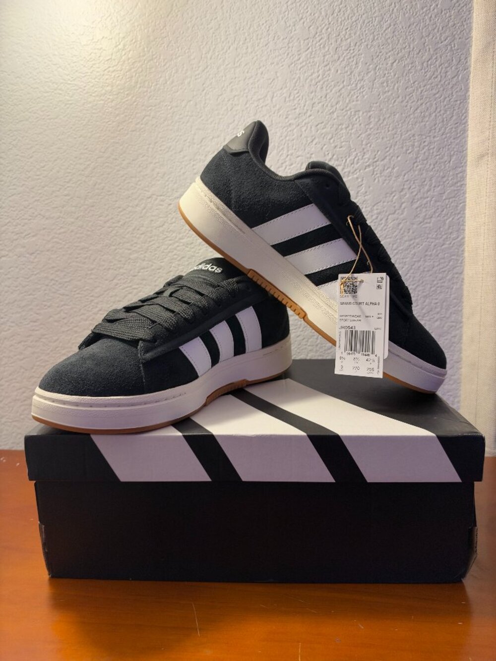 Adidas Grand Court Alpha 00s Men’s Sneakers Black White Gum Size 9 – New in Box